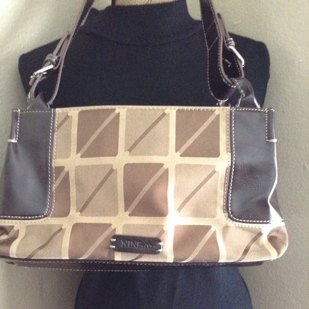 Nine and Co Purse